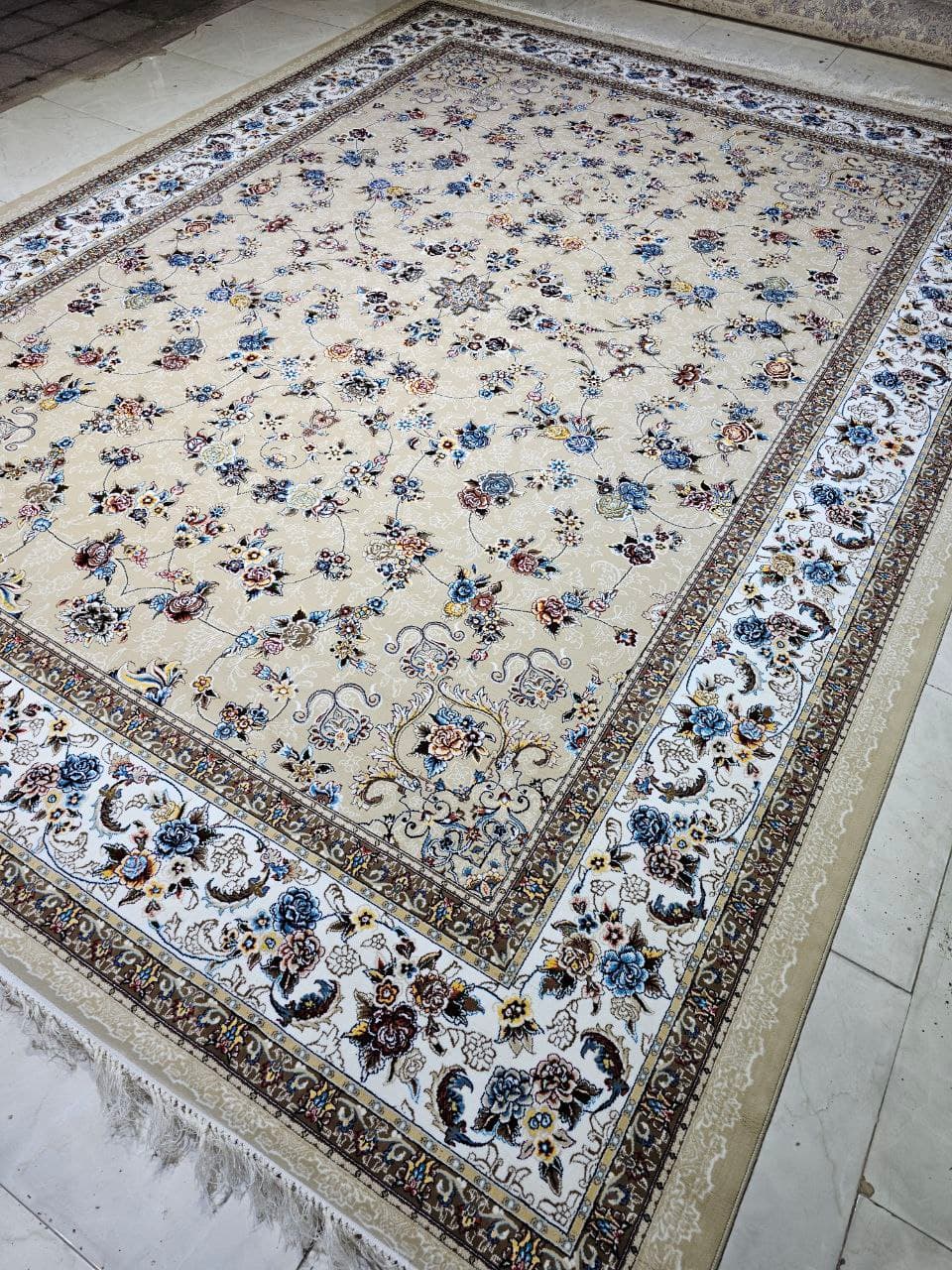 فرش 700 شانه - T3925