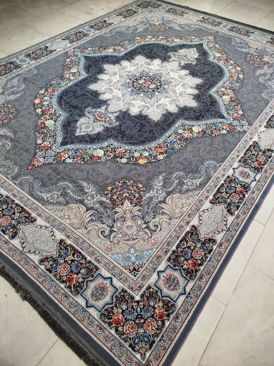 فرش 700 شانه - T4222