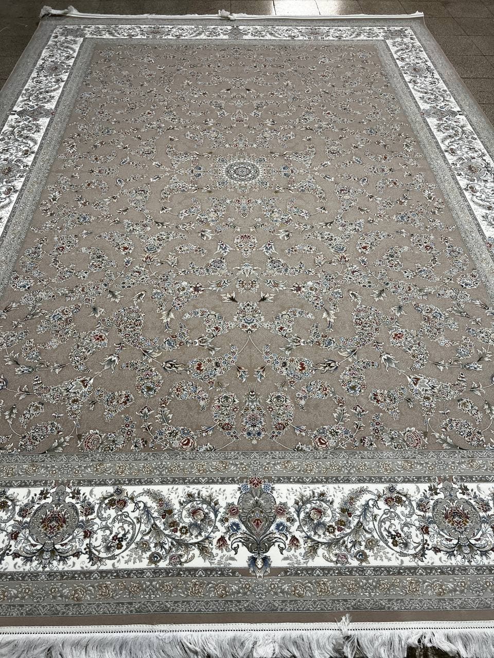 فرش 1200 شانه - V3781