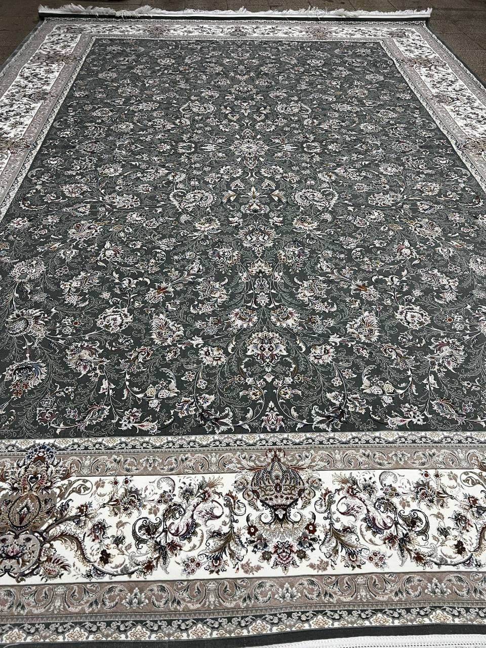 فرش 1200 شانه - V3983