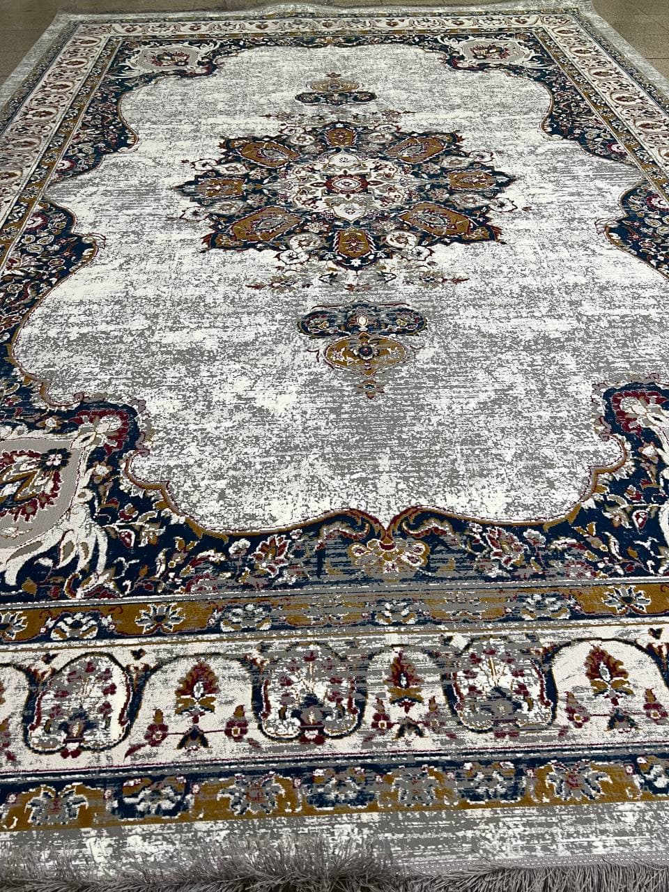 فرش 1200 شانه - V4201