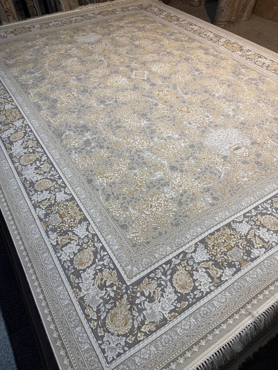 فرش 1200 شانه - G4701