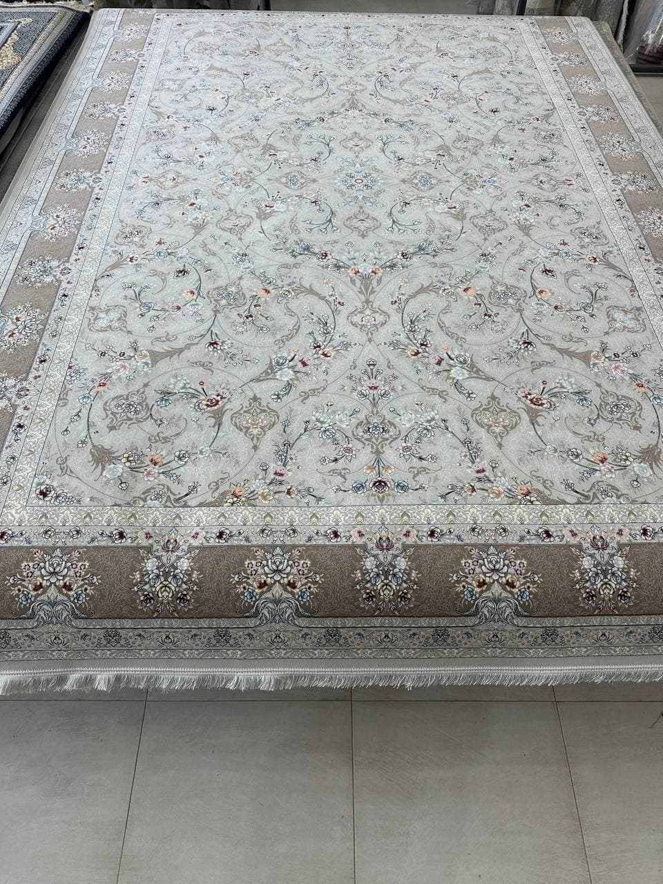 فرش 1200 شانه - U4513