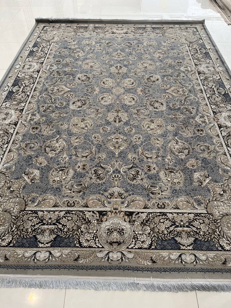 ساده سنگین وزن روژین طلاکوب نقره ای - L570