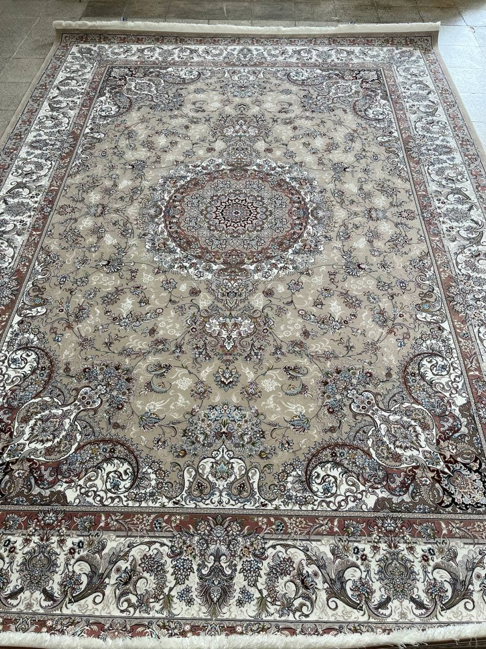 ساده سنگین وزن کد گلریزان بژ کرم - K3218
