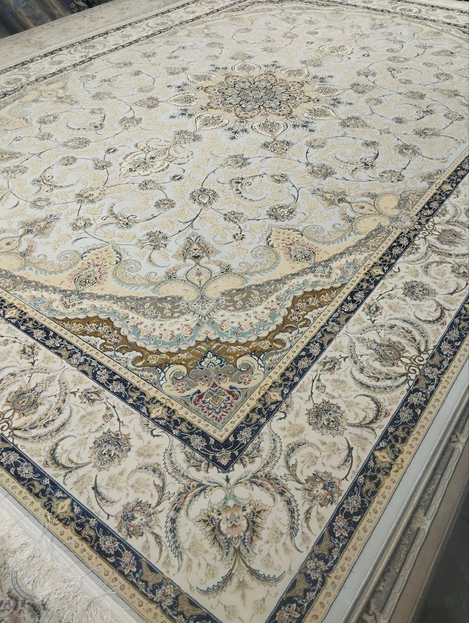 فرش 1200 شانه - P674