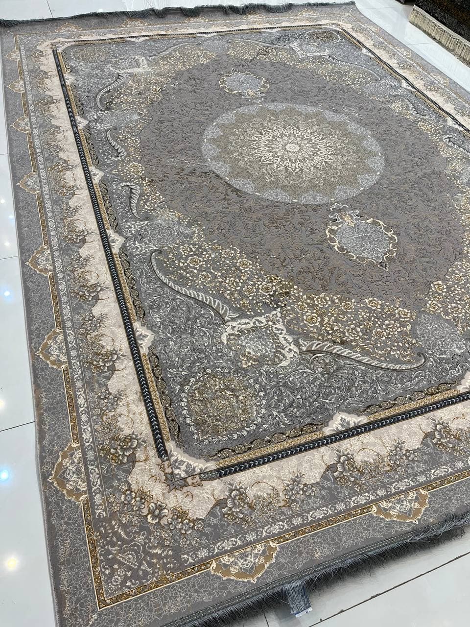 برجسته سنگین کد 225 نقره ای - Q1339