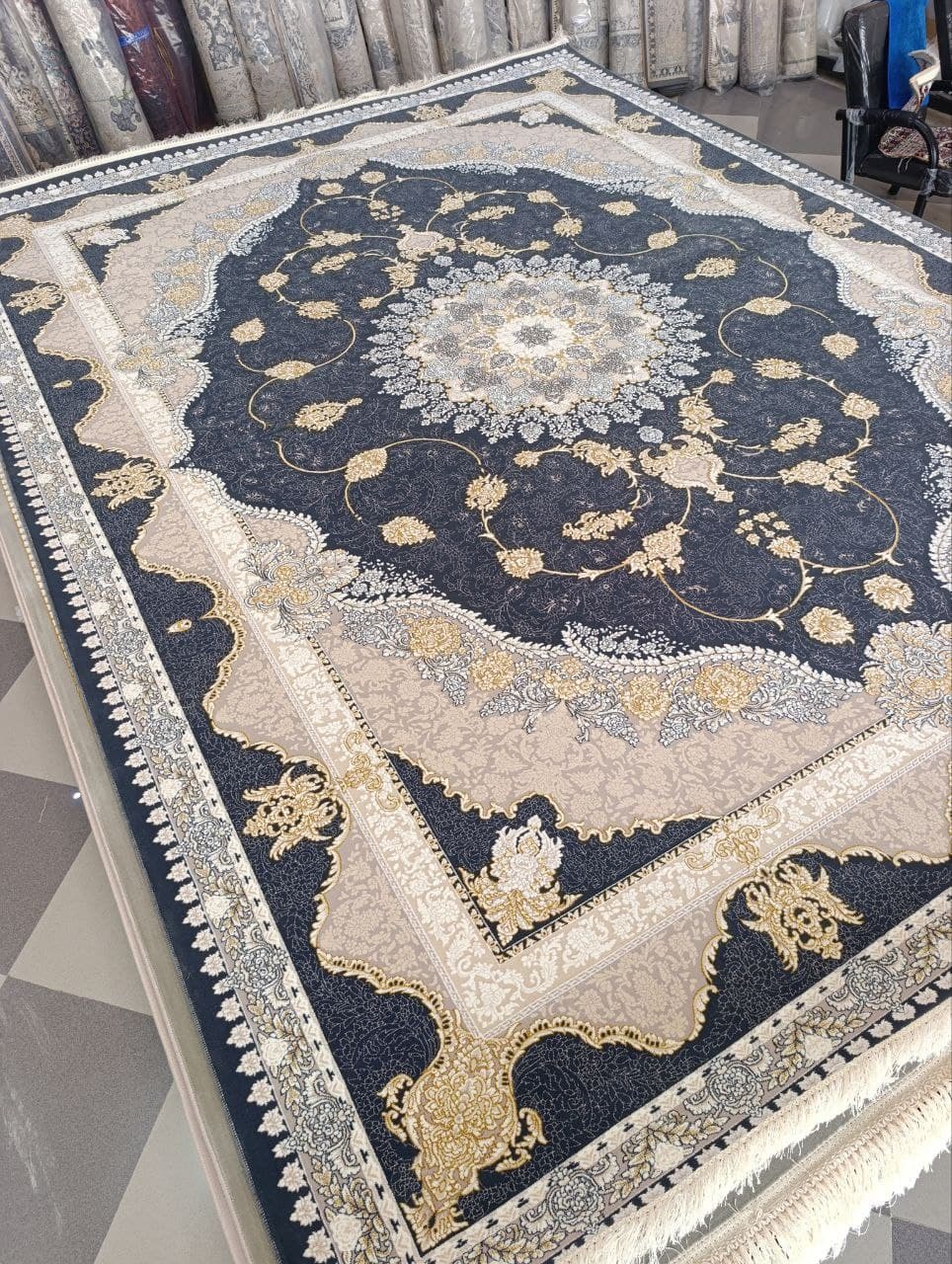 فرش 1000 شانه - Y3906