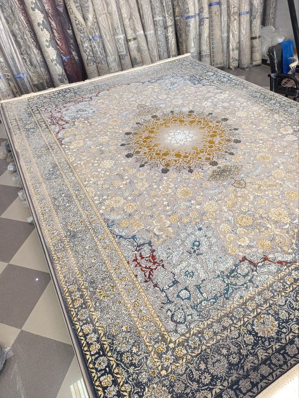 فرش 1000 شانه - Y4027